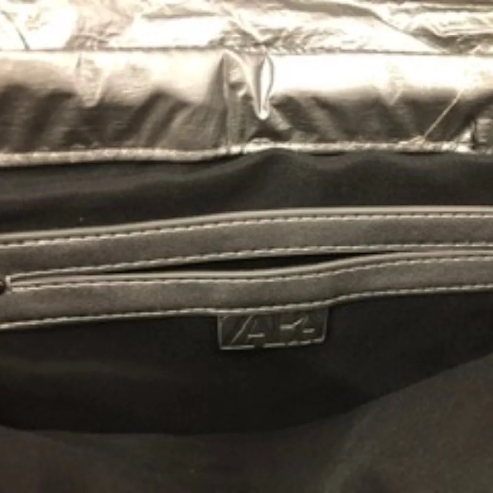 NEW ZARA Quilted Shoulder Bag Clutch, M